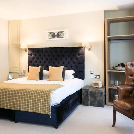 Hotel The Angel & Blue Pig Lymington Esterno foto