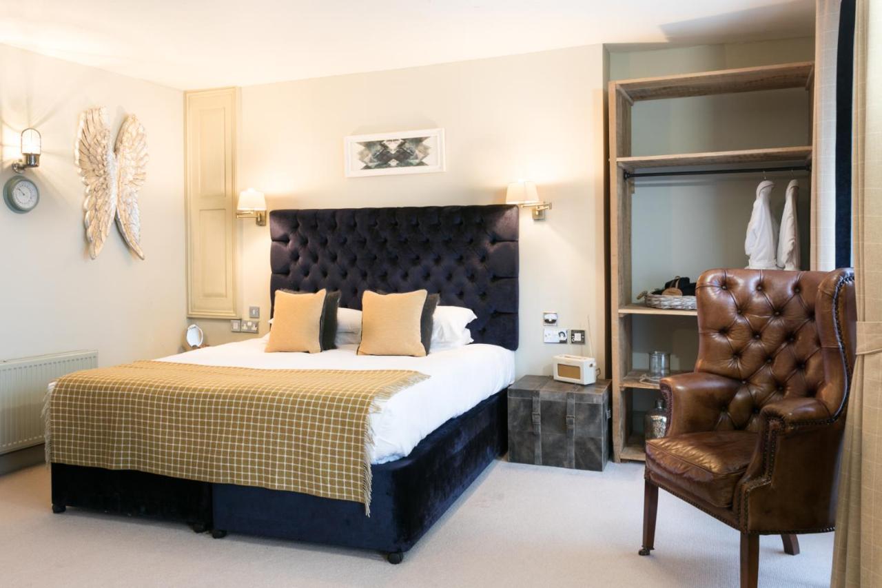 Hotel The Angel & Blue Pig Lymington Esterno foto